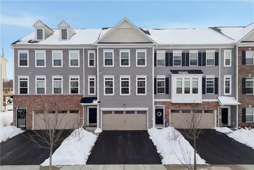 213 Eagle Dr, Cranberry Township, PA 16066 - Image #1