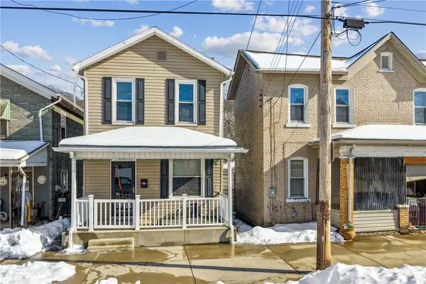 1618 3rd Ave, Beaver Falls, PA 15010