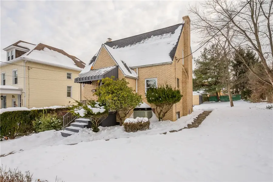 1613 Clarkton St, Pittsburgh, PA 15204 - #2