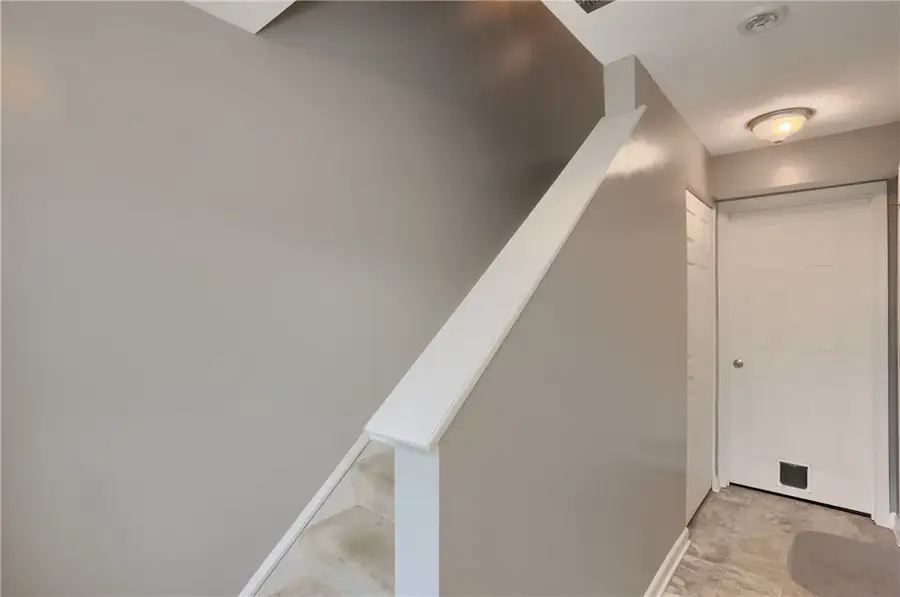 728 Freedom Drive, Collier Township, PA 15106 - Image #3