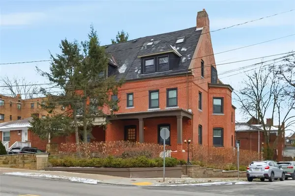 600 Shady Ave #C, Shadyside, PA 15206