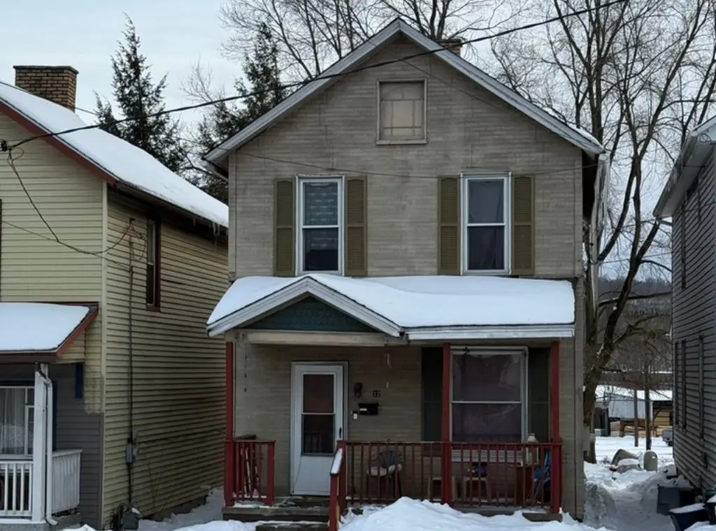 12 Mahoning Ave, New Castle, PA 16102 - Image #1
