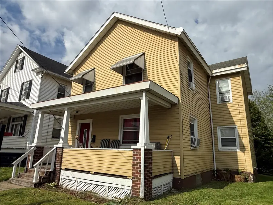 1608 Hanna St, New Castle, PA 16102 - #2