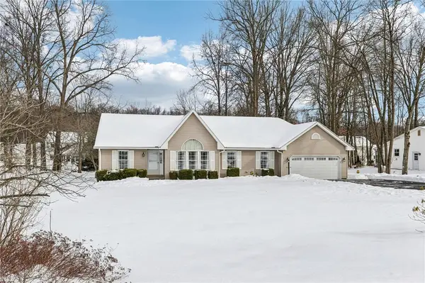 3233 Greentree Circle, Neshannock Twp, PA 16105