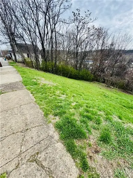 126 Vine St, Canonsburg, PA 15317 - #2