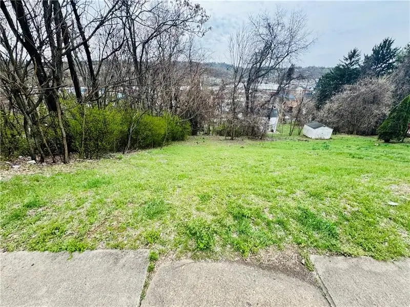 126 Vine St, Canonsburg, PA 15317 - #3