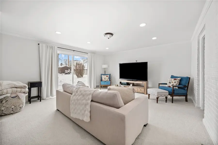 2079 Spring Valley Rd, Scott Township, PA 15243 - #3