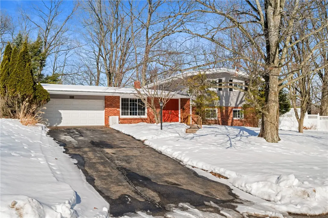 8551 Ridgemont Rd, McCandless, PA 15237 - #1