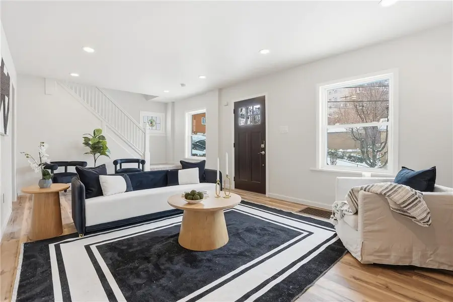 469 Kenmont Ave, Mount Lebanon, PA 15228 - #3