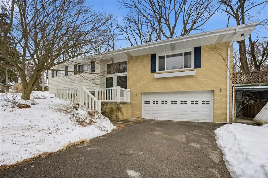 3801 Greenfield Rd, Allison Park, PA 15101 - #2