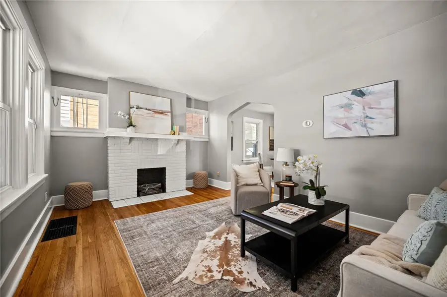 833 Vallevista Ave, Mount Lebanon Township, PA 15234 - #3