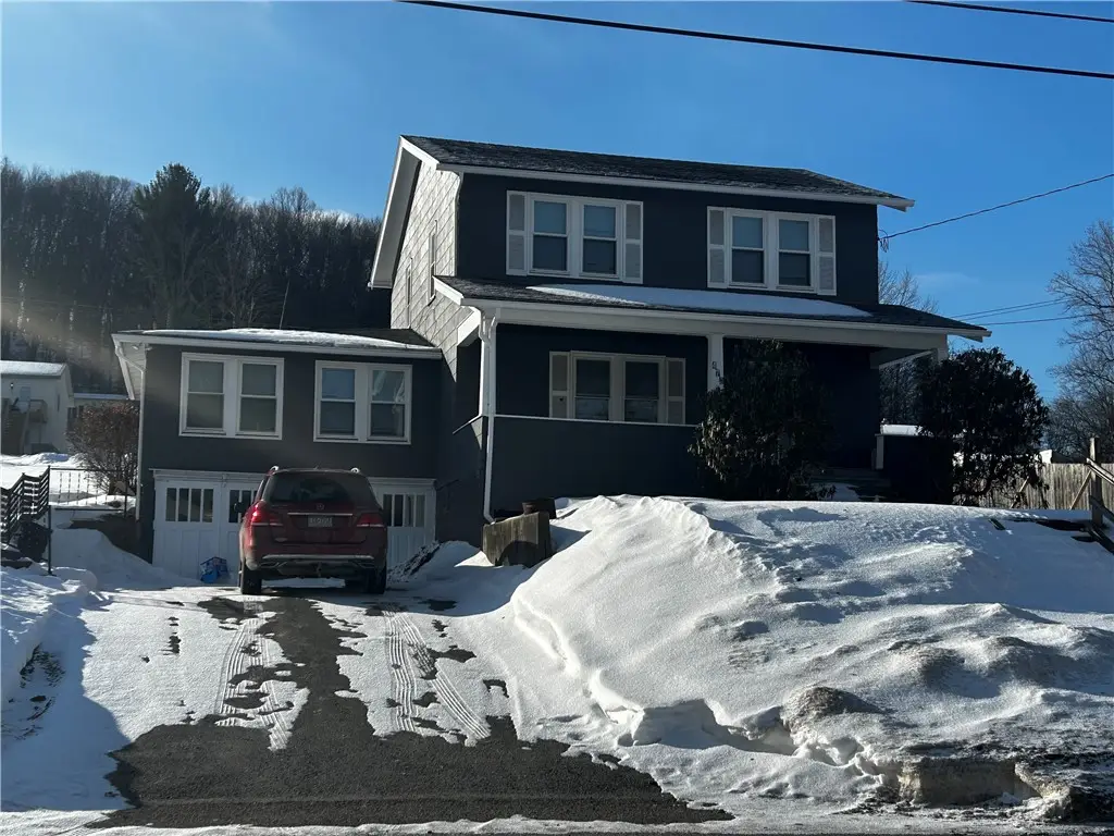 470 Grandview Ave, White, PA 15701 - #1