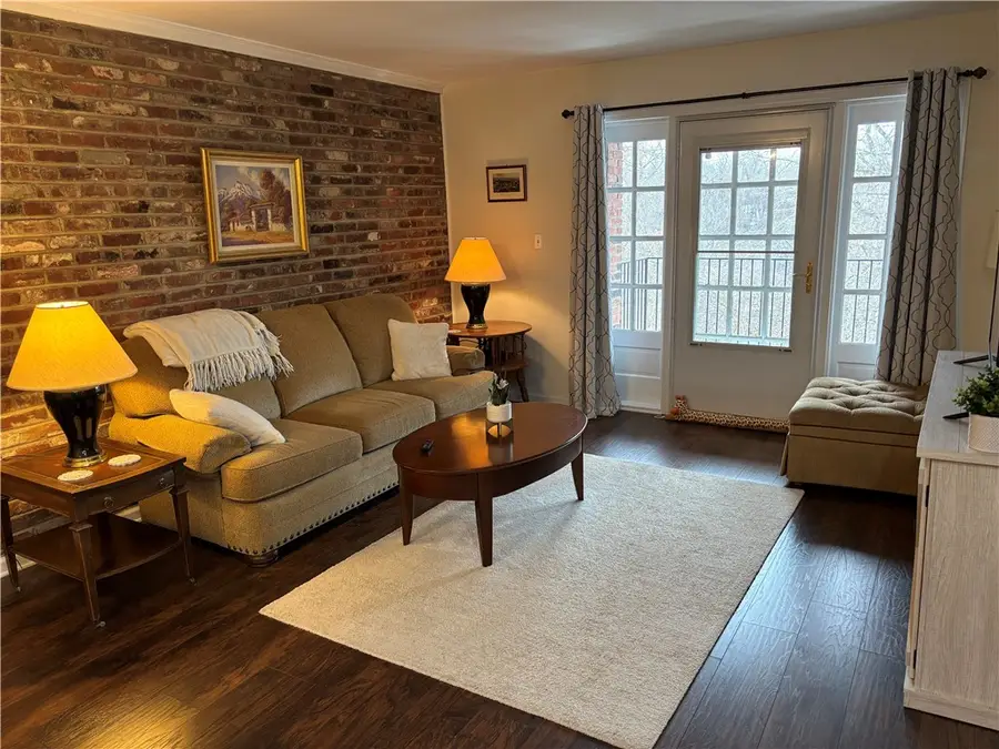 1110 Chatham Park Drive #D, Scott Township, PA 15216 - #3