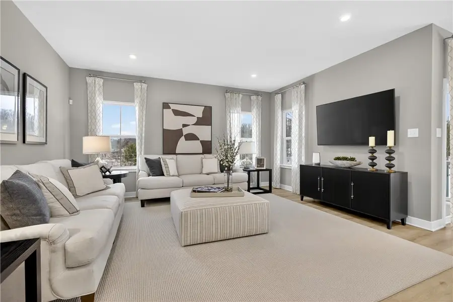 390 Dana Dr, Nottingham, PA 15330 - #3