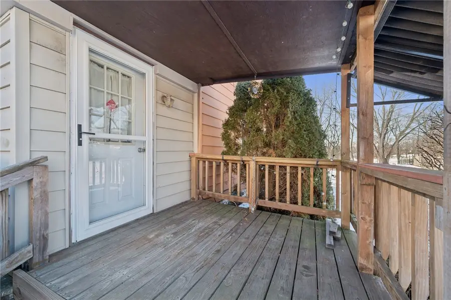 148 Bus Garage Rd, Hempfield, PA 15601 - #2