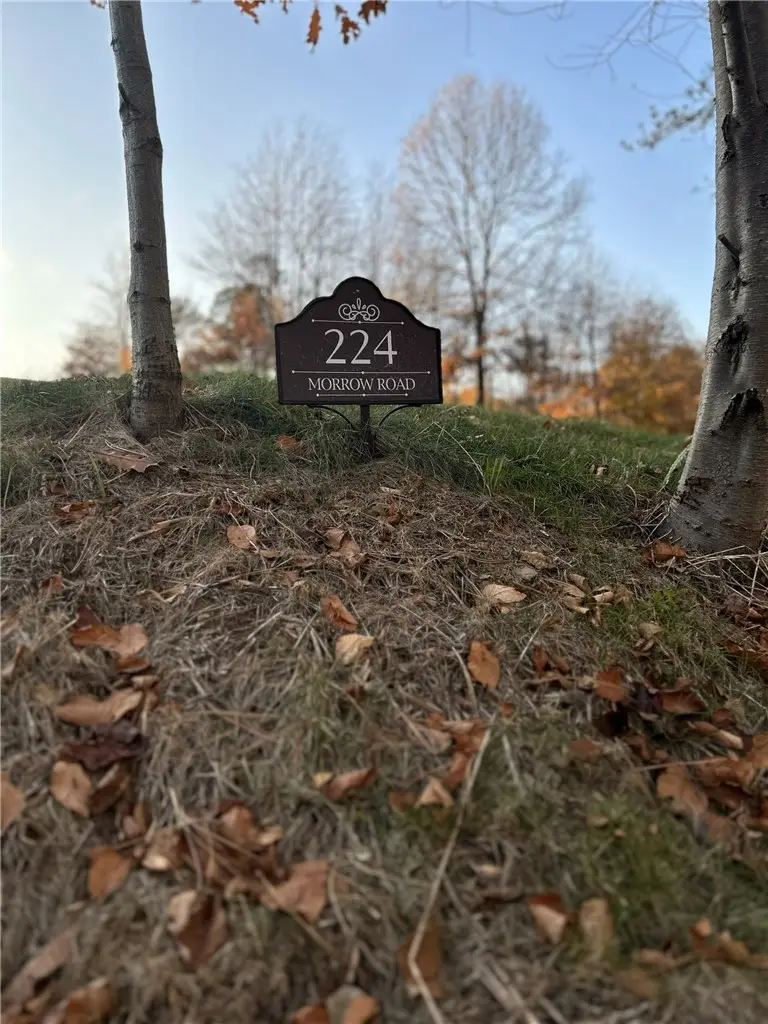 224 Morrow Rd, Chippewa, PA 15010 - #2