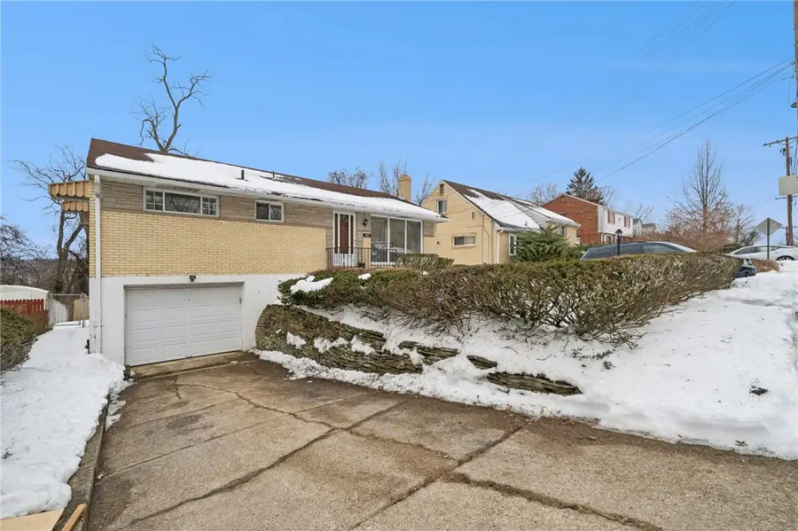 7867 Mark Dr, Penn Hills Township, PA 15147 - #3