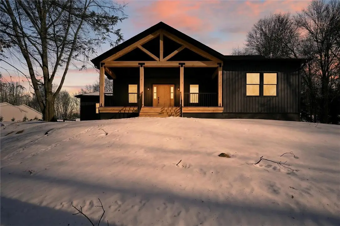 392 Stuber Rd, New Brighton, PA 15066 - #1