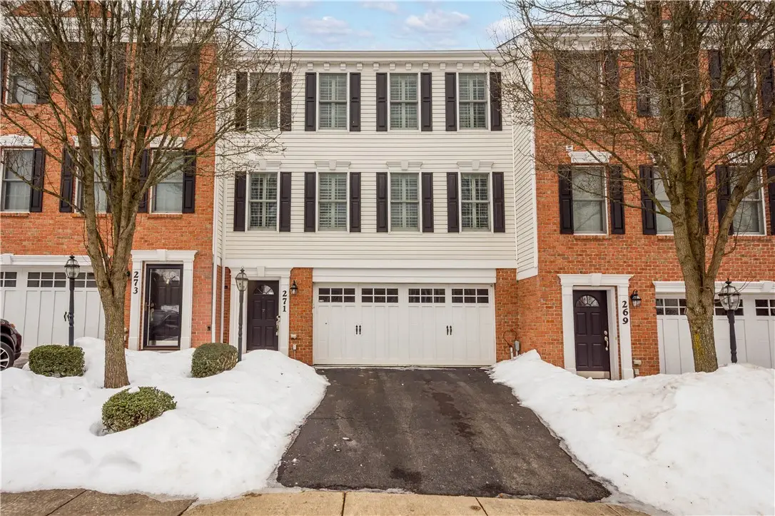 271 Overlook Ct, Robinson Township, PA 15108 - #1
