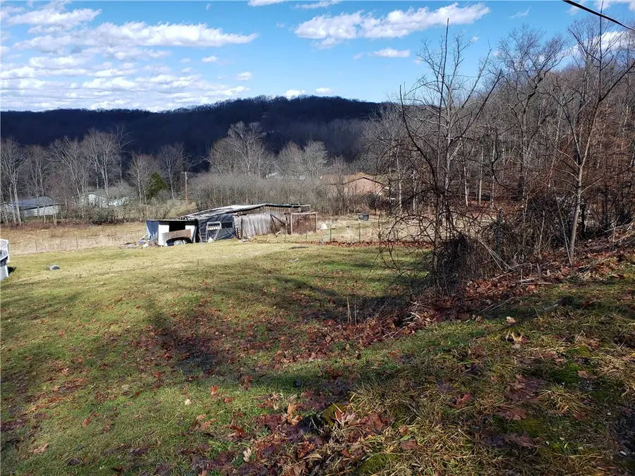 348 Frankfort Springs Drive, Hanover, PA 15043 - #2