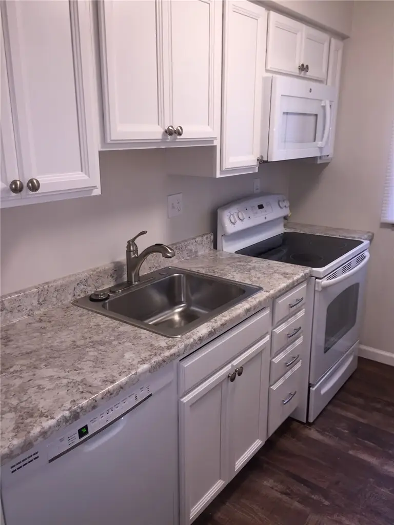 30 Cedar Blvd, Mount Lebanon Township, PA 15228 - #3