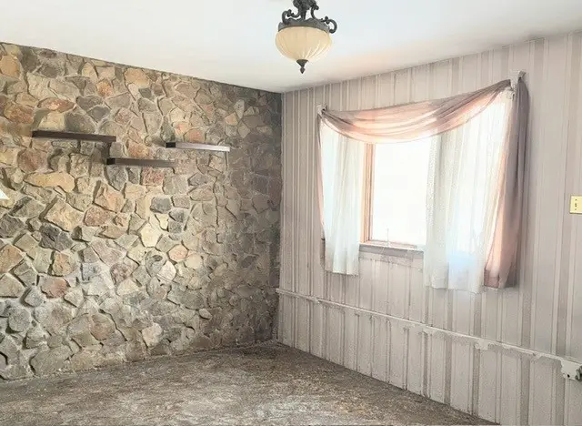 610 Rose Stop Rd, Shenango, PA 16101 - #3