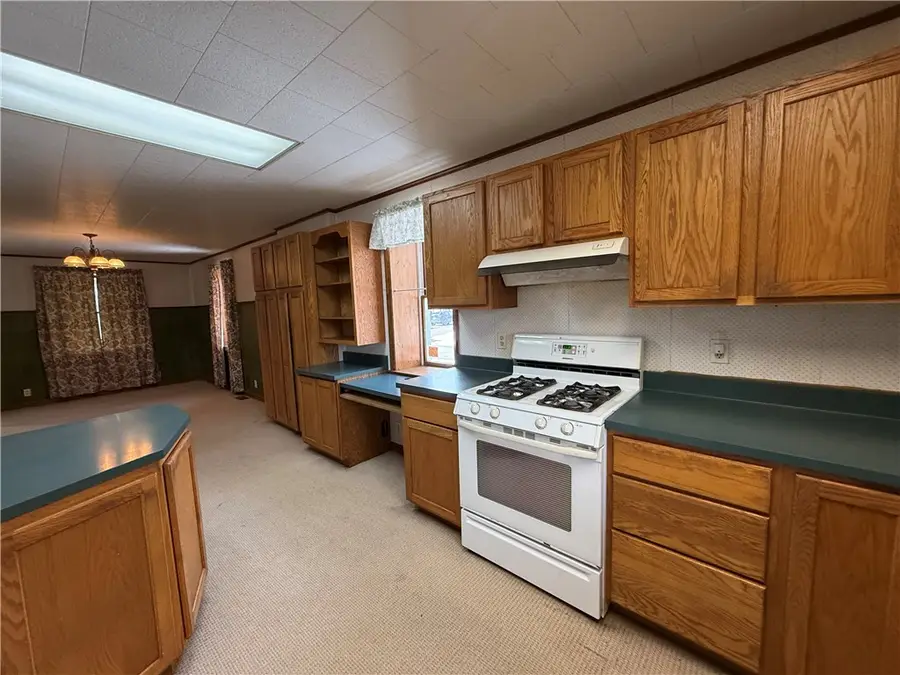 323 Spackman St, Seward, PA 15954 - #2