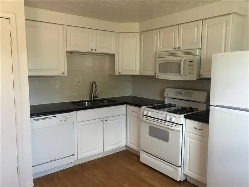 3099 Camberly Dr, Hampton, PA 15044 - #2