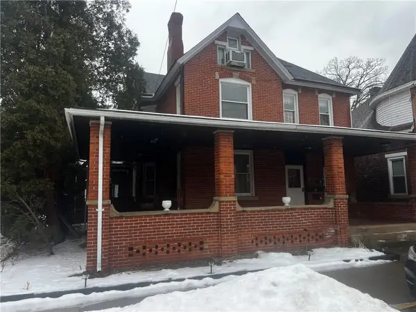 426 E 2nd Ave, Tarentum, PA 15084