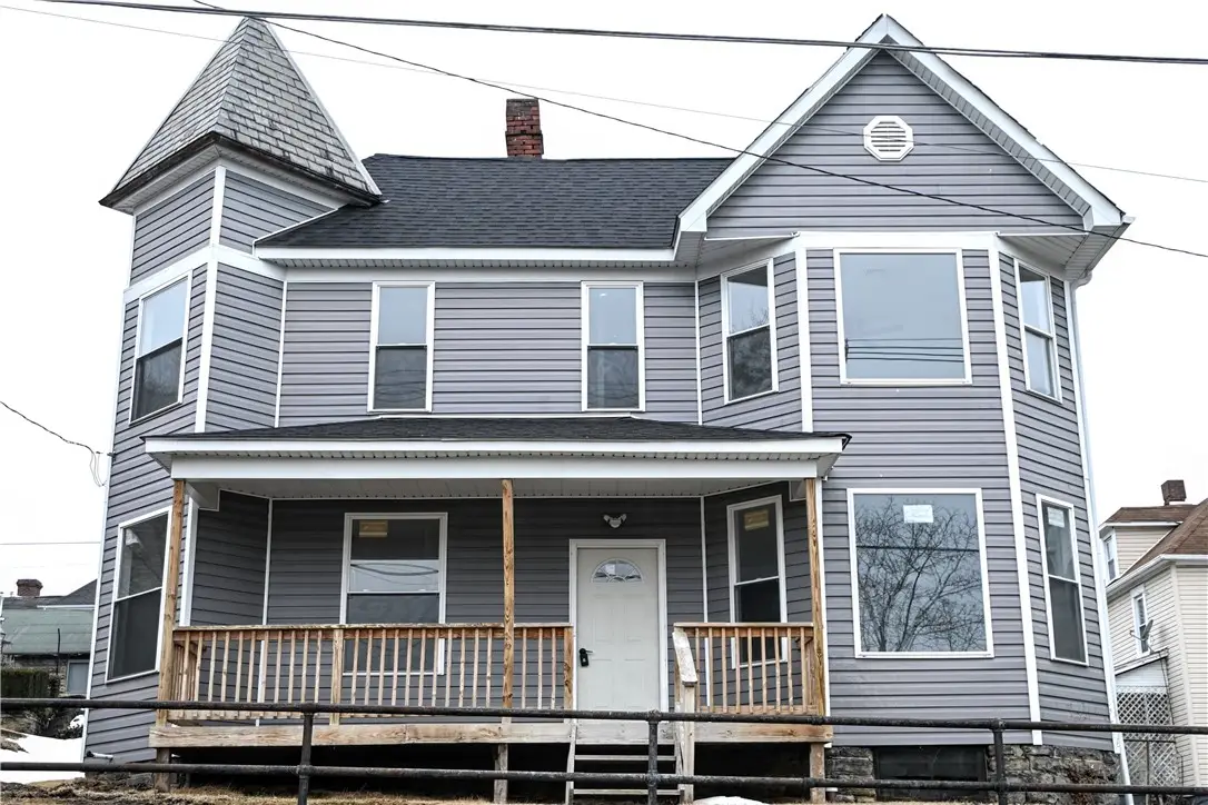 435 N Broadway St, Scottdale, PA 15683 - #1