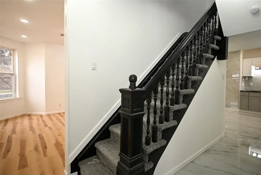 435 N Broadway St, Scottdale, PA 15683 - #2