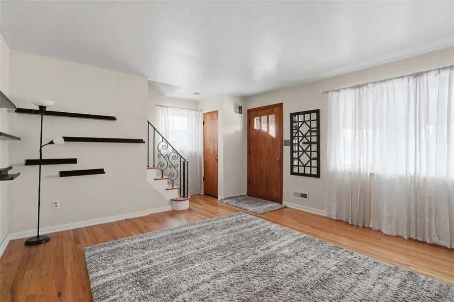 1338 Tyndall St, Pittsburgh, PA 15204 - #3