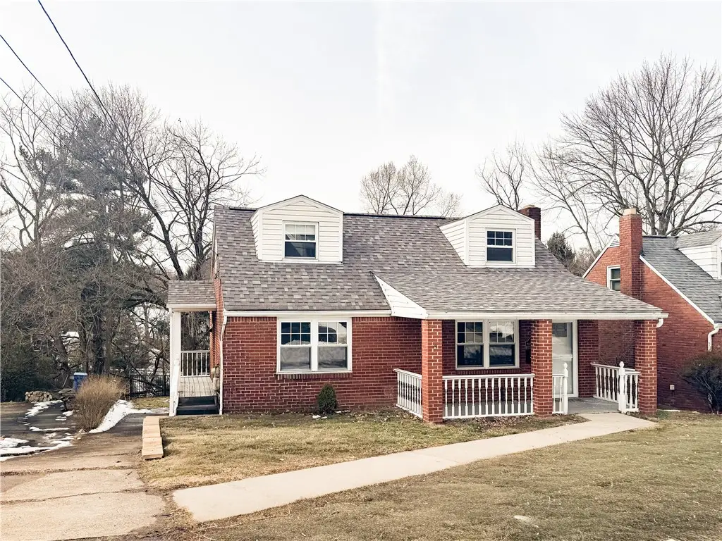 524 Macfarlane Dr, Pittsburgh, PA 15235 - #1