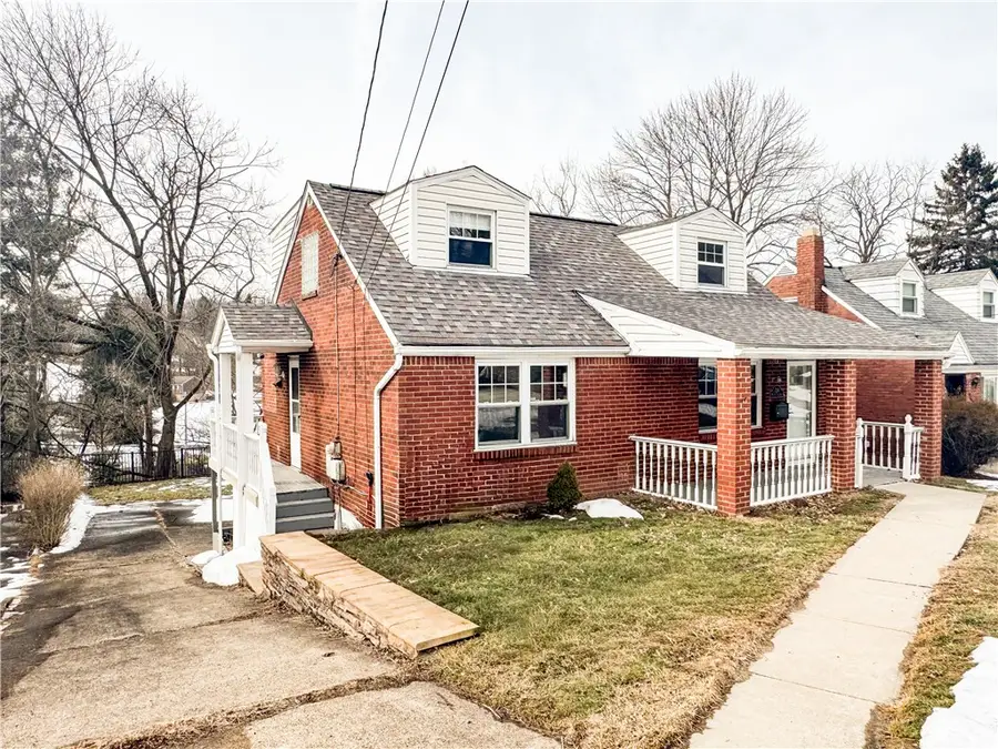 524 Macfarlane Dr, Pittsburgh, PA 15235 - #2