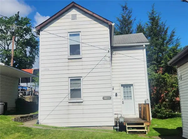 1726 Ridge Ave, Coraopolis, PA 15108