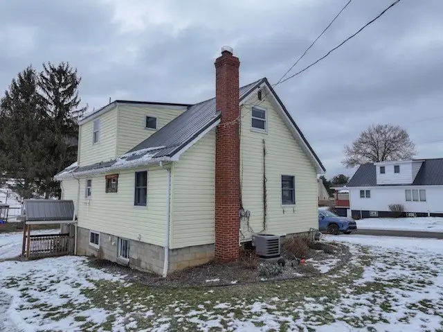 501 Pittsburgh St, West Newton, PA 15089 - #2