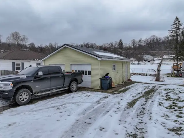 501 Pittsburgh St, West Newton, PA 15089 - #3