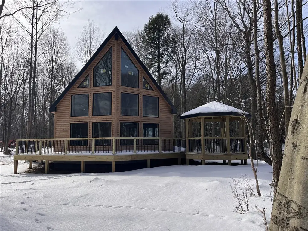 8498 E Lake Road, Erie, PA 16511 - #1