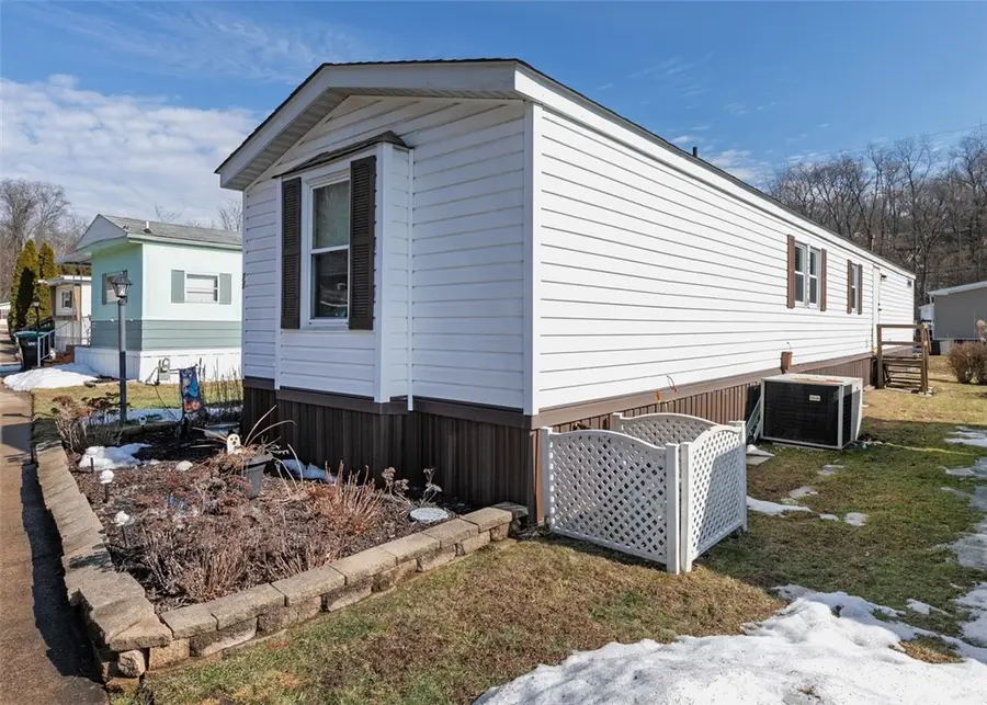 76 Hidden Valley Dr, Finleyville, PA 15332 - #2