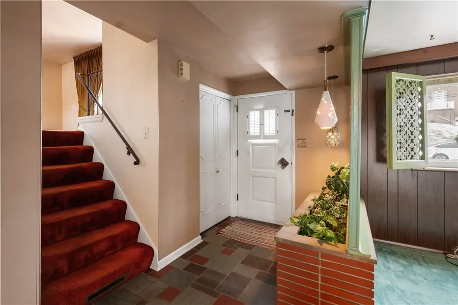 2457 N Meadowcroft Ave, Pittsburgh, PA 15216 - #3