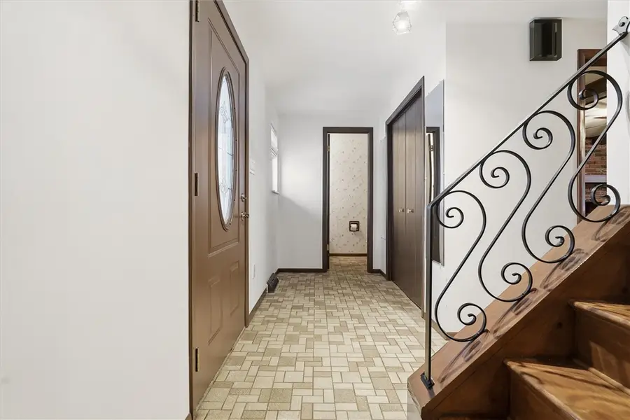 460 Bassett Drive, Bethel Park, PA 15102 - #3