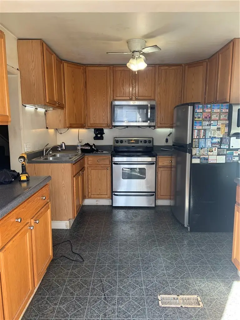 725 11th Ave, New Brighton, PA 15066 - #3