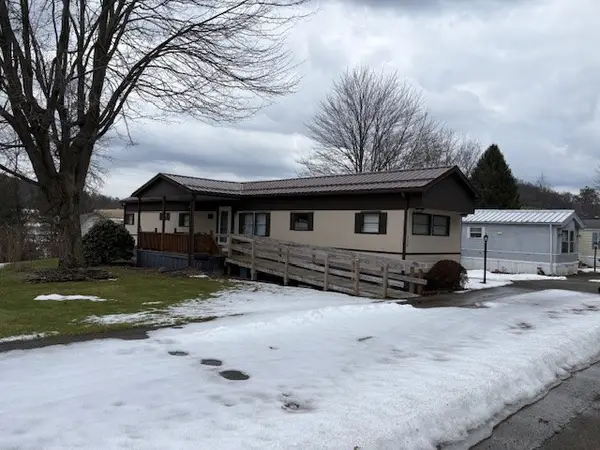 204 Kingston Lane, White Twp, PA 15701