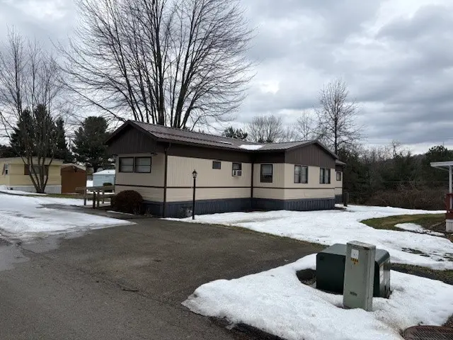 204 Kingston Lane, White, PA 15701 - #2