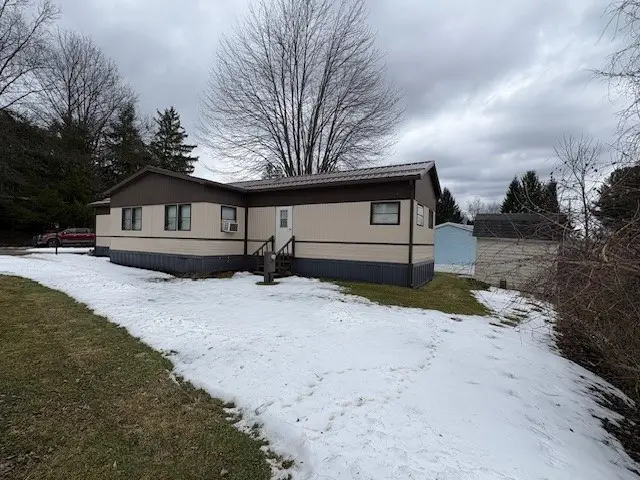 204 Kingston Lane, White, PA 15701 - #3