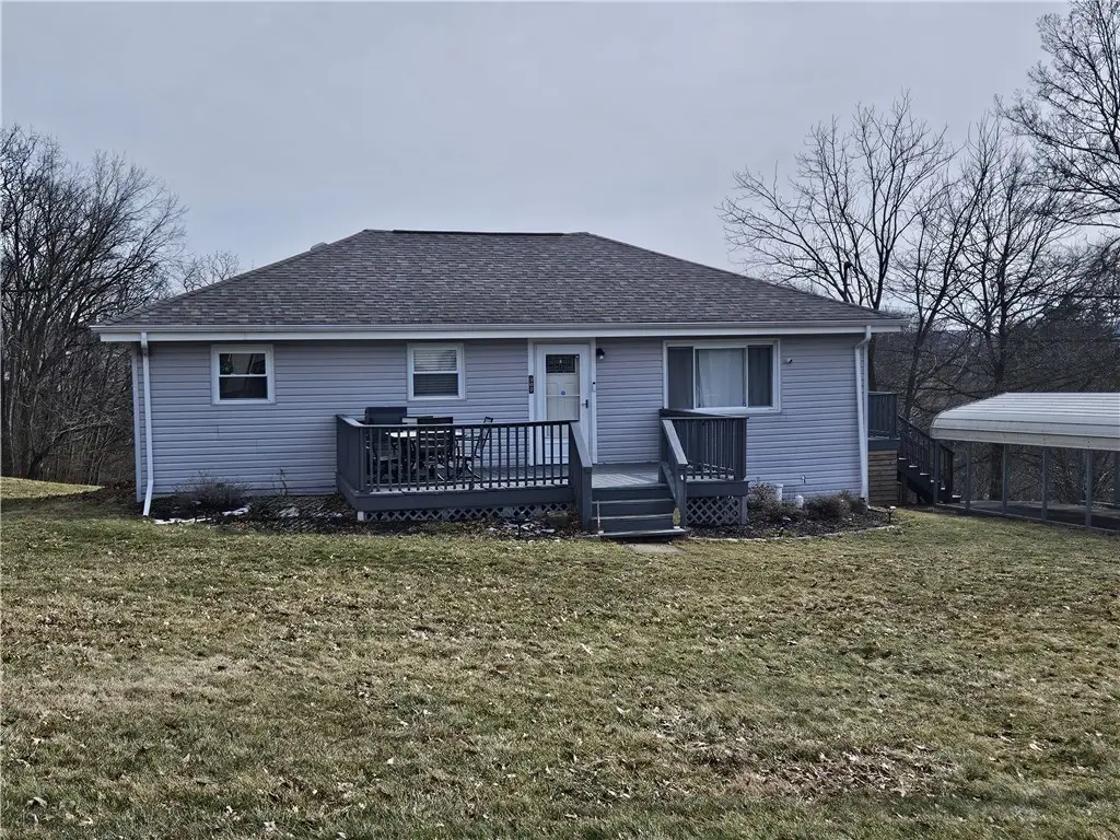 302 Wylie Ave, Houston, PA 15342 - #1