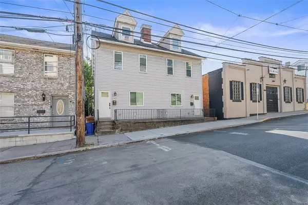 97 Wyoming St, Mt Washington, PA 15211