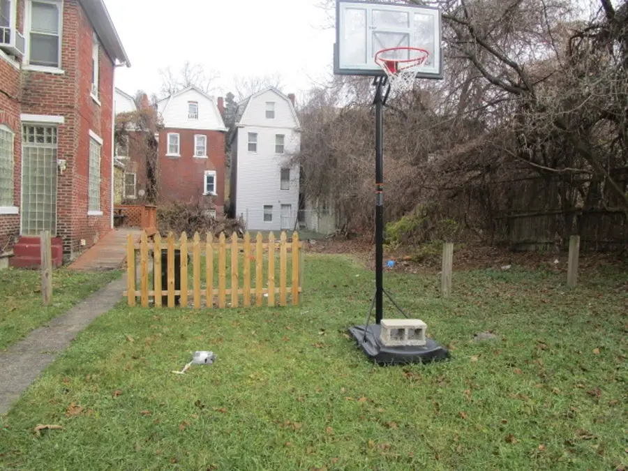 769 Anaheim St, Pittsburgh, PA 15219 - #3