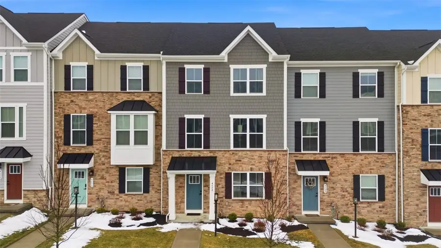 4604 Spruce Rd, Hampton, PA 15044 - #2