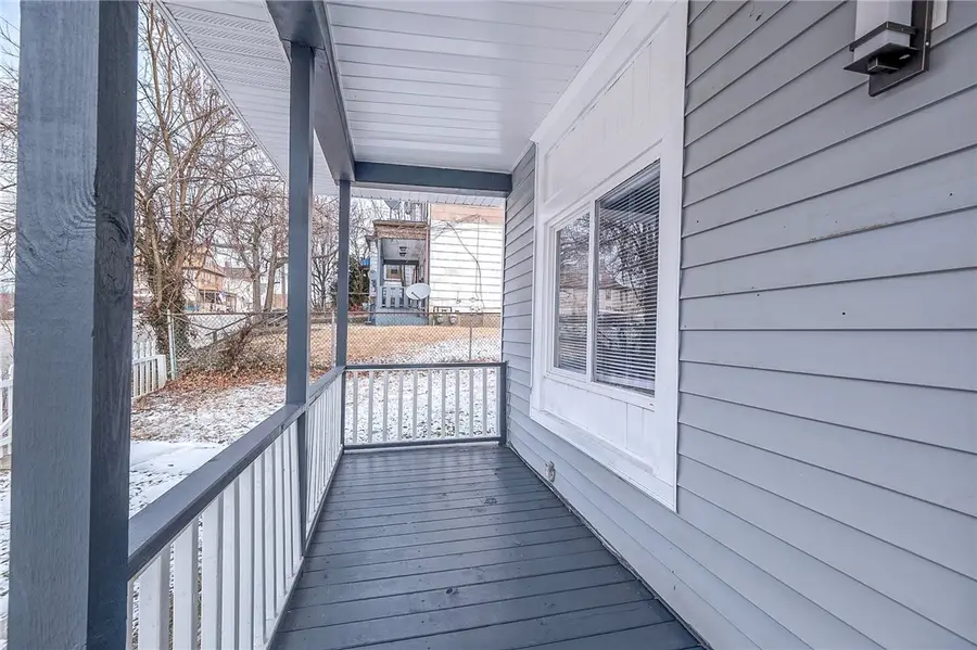 212 Ridge Ave, New Kensington, PA 15068 - #2